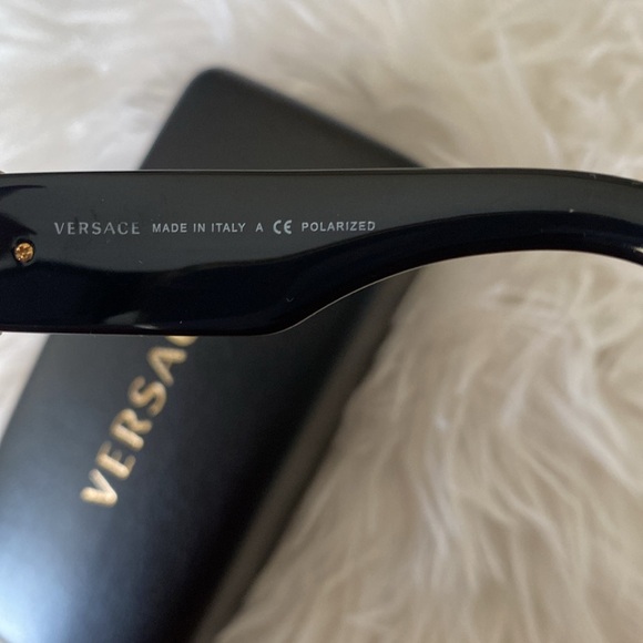 Authentic VERSACE (VE4296) Sunglasses - Picture 4 of 6